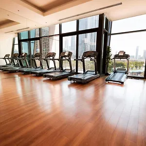 first-class-2br-with-full-dubai-skyline-sea-view-8.sharjah-hotels.com/